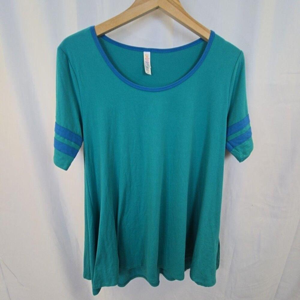 LuLaRoe Shirt Womens Medium Green Scoop Neck Short Sleeve Striped Tunic Top
